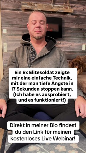 1️⃣ Er sagte: „Angst ist keine Emotion – sie ist dein Körper, der glaubt, du stirbst.“ Dein Gehirn kann gar nicht widersprechen – das Signal kommt direkt aus dem Bauch. Das Herz rast, du bekommst kaum Luft, deine Hände sind eiskalt, dein Kopf dreht sich. In diesem Moment geht es nicht darum, „ruhig zu bleiben“, sondern die Kontrolle zu übernehmen. Sein Ansatz war nicht: „Atme tief“ oder „denk positiv“. 2️⃣ Der Trick heißt „Trennung“. Er sagte: „Du musst deinen Körper besiegen, bevor er dich runt
