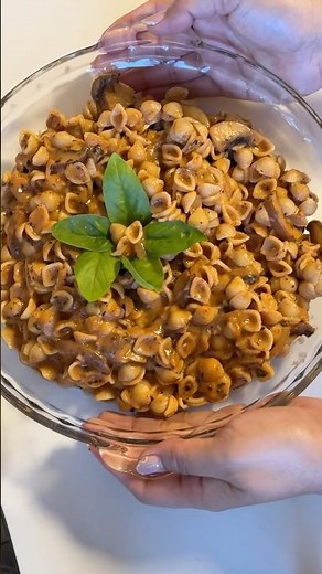 I Turned Simple Pasta Into This Ultra Creamy Mushroom Tomato Bowl | One-pan recipe
