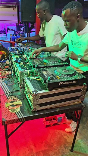 Pioneer DJ Setup for Perfect Party Atmosphere