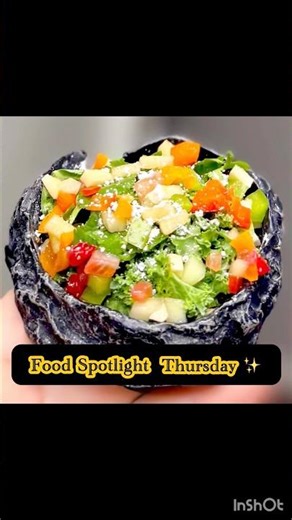 Because variety = health + enrichment 💚#feedingtime #fresh #reptilefood #fyp #reptiles