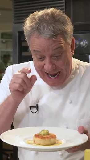 36K views · 456 reactions | Seafood Cake: An Unbeatable Culinary Marvel! 戀 #FoodieFinds #CreativeCooking #FlavorfulBites #InnovationInCuisine #Reels | Chef Jean-Pierre | Facebook