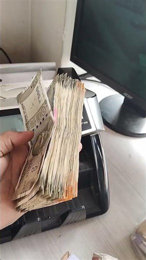 Again 500 and 200 fresh note counting by counting machine.