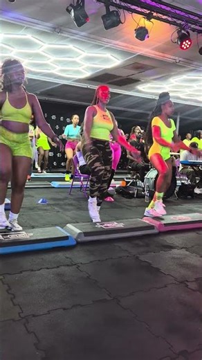 Our 🆕 BEGINNER step routines are here!🔥 I LOVE ❤️ this movement • Join us