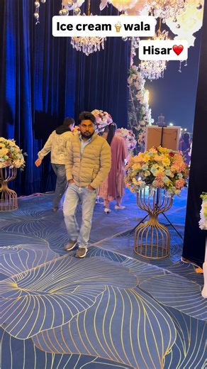 Anand Singh on Instagram: "20k Followers 🥰👍#vlog #ᴍɪɴɪᴠʟᴏɢ #reelviral #sport #bhai #icecream #smallvlog #trending #business #smallbusiness"