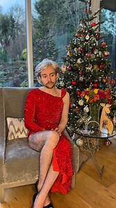 I used to LOVE that messy style of interviews that we got in the 90s and 00s with Barbra Walters & Diane Sawyer where they always pushed the boundaries. Looking back some of them particularly with Britney they go too far. But we gotta give it up to the legendary Whitney Houston for her iconic interviews in this era. Anyway Santa Claus wife here spilling the tea on the North Pole #60minutes #oprah #dramachina #soapopera #telenovelas | Nicholas Reel