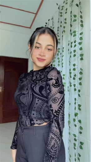 Shop Trendy Crop Tops for Your Clothing Brand Online