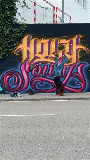 Mural estilo chicano en mi pueblu #graffitilettering #letteringchicano #letteringmalandro