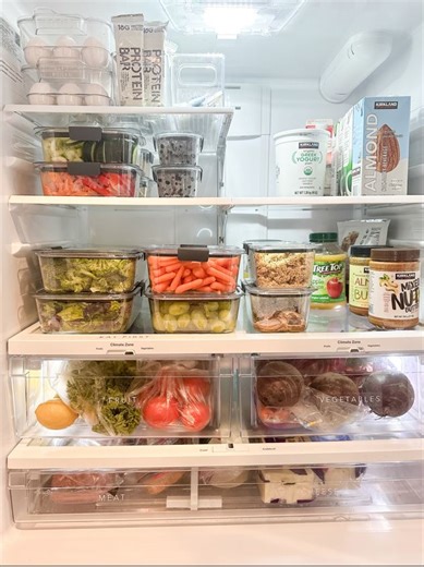 Raise your hand if you are more likely to make healthy choices if your food is prepped, ready to go and you can SEE it all!⁠ 🙋‍♀️🙋‍♂️ Simplify meal prep with the Rubbermaid Brilliance Food Storage Containers, now 15% for a limited time at #TheContainerStore: https://container.store/3TF0Y5P See below the features and benefits. Video by The Container Store Ambassador @reset_your_nest. 🍎 Made of crystal-clear durable Tritan plastic that's stain- and odor-resistant. 🍇 Leakproof, airtight, modula