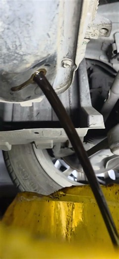 🛢 oil change Nissan sunny #machine #automobile #shorts #youtubeshorts #short