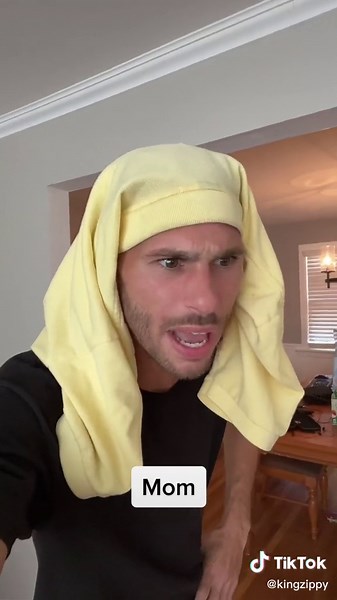 Living with siblings: asking mom help with homework #parody #skit #siblings #sibling #livingwithsiblings #youngest #oldestchild #middlechild #school #homework #memes #meme #letsgo #grandma #zippyfamily #LikeAMonarch #momsbelike #comedyskit