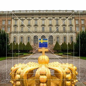 🎉Happy National Day, Sweden 🇸🇪 Sveriges nationaldag 👏 This date honours 2 historic events: the election of King Gustav Vasa in 1523 and the adoption of a new constitution in 1809. Sweden has been part of the EU family since January 1995. Last November, it was in Gothenburg that the European Pillar of Social Rights was proclaimed. This strong demonstration of unity placed Sweden once again at the heart of our Union, to prove that every member of our societies counts. Celebrating with EU-kommi