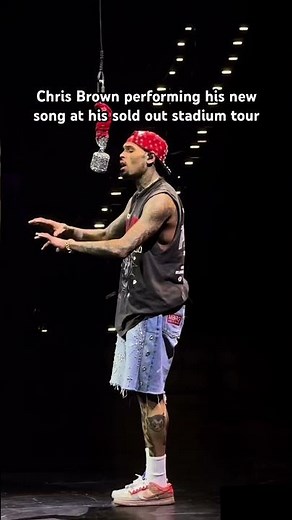 Chris Brown – Residuals (BREEZY BOWL 2025) | CheapSeatsClub #Shorts #Music