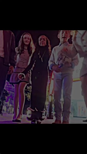 marquem o @Arian🐰⚾️ ksksks, e so meme. #edits #fouryoupage #matildalawler #arian