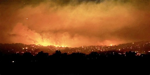 One killed as southeast Australia experiences widespread bushfires