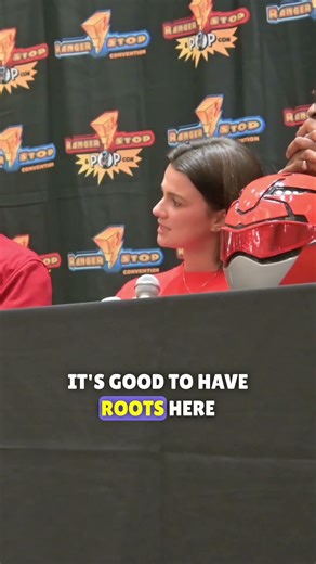 "Shout Out To My MOM!" Hunter Deno Repping Her Hometown at RangerStop Orlando #powerrangers #shorts