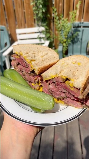 I made a pastrami sandwich. So good! #cooking # katz