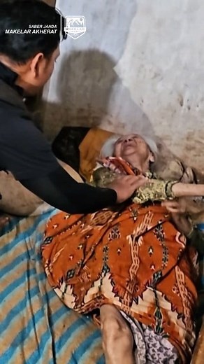 Jangan liat kalau gak kuat..dijamin ingat ibu dirumah..HAnya berdua semua saudara kerabat sudah meninggal, sang anak stroke lumpuh separuh badan sedang ibu BUT4 dan LUMPUH #dokter #MakelarAkhirat #saberjanda | Yusdeny Sakti