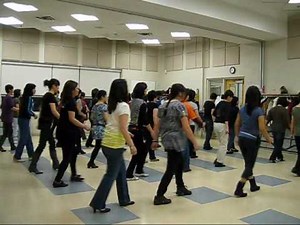 AB Chilly Cha - line dance (Walk Through & Dance)