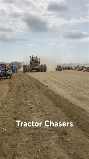 852K views · 10K reactions | Versitile 1150 Plowing #tractor #farmequipment #farmmachinery | មីងខ្សីត Media | Facebook