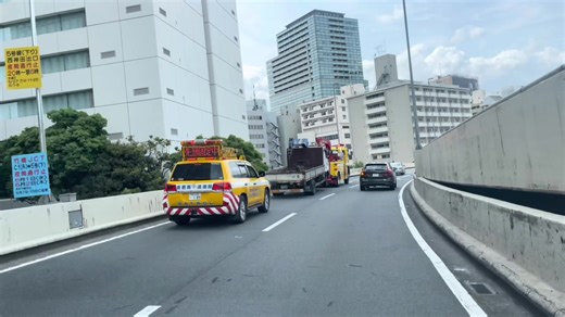 #故障車 #レッカー車 #高速道路交通警察隊 #交通機動隊 #緊急走行 #白バイ #首都高 #交通管理隊 #ランドクルーザー #fypシ