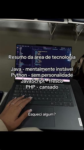 Ana • Estudante de Ciência da Computação on Instagram: "Esqueci algum? Java = mentalmente instável Python = sem personalidade Js = fresco Php = cansado Meme) #devmemes #memetech #fy #dev #tecnologia"