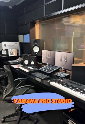 All this gear… but it’s therapy for music lovers somehow ✨ #studioequipment #prostudio #YamahaMusicCentre #Mikeaudio