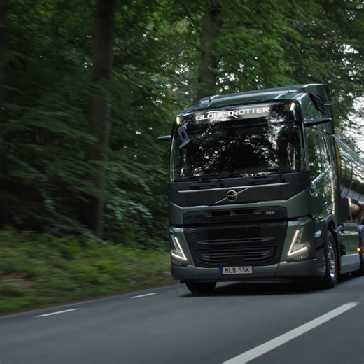 With the Uptime Care Contract, you get an optimized service plan based on your actual vehicle usage. Using built-in connectivity, we monitor your truck to make sure you get the right service, at the right time. All to keep your workshop visits to a minimum. Read more: https://bit.ly/4fK53yL #VolvoTrucks #VolvoServiceContracts #Uptime #KeepRolling | Volvo Trucks