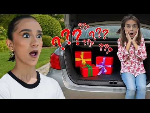 ON FOUILLE DANS LA VOITURE DE MAMAN ! ( elle nous cache des choses)