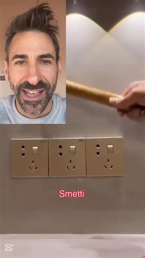 Andrea Govoni|Architetto&Interior designer|Consulenze online on Instagram: "Che ne pensi? Per averlo guarda il link in bio nella sezione “Natale25” e scrivimi in DM✈️ https://amzn.to/3Ml5GFH Meta tag: Power Truck – Multipresa lineare a parete con binario elettrico scorrevole, lunga 50 cm, dotata di 2 prese Schuko e supporto fino a 7 moduli. Permette un collegamento flessibile e ordinato, ideale per casa, ufficio e postazioni di lavoro. Soluzione pratica e salvaspazio. Parole chiave: power truck