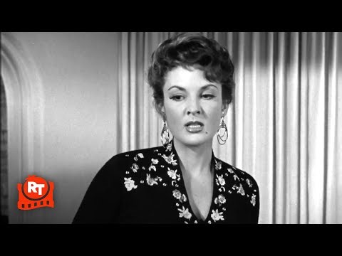 Attack of the 50-Foot Woman (1958) - Is the TV Talking to Her??? (4/12) | Movieclips