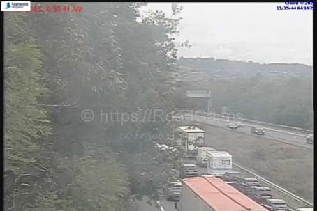 Queues building as two lanes of M1 northbound closed