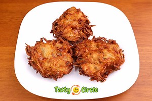 Ulli Vada (ഉള്ളി വട) - Kerala style Easy Recipe