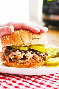 What to Serve with Pulled Pork - 71 perfect sides!