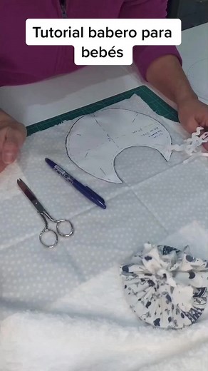 Tutorial de Babero para Bebés: Paso a Paso