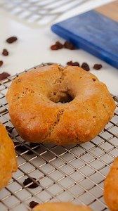 These Cinnamon Raisin Gluten-Free Bagels turned out so well I might go gluten free! Making gluten free baked goods can always be a gamble, but I have to say I was surprised how good these turned out. Let’s get baking! | Andy’s East Coast Kitchen