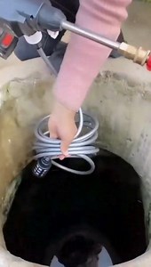 Pistola de presion con bateria Ahora ₡14.900 (antes ₡26.900) 📌Características: 😎 Lava tu Carro, Moto, Casa o cualquier lugar que desees de forma fácil, rápida y sin complicaciones con nuestra hidrolavadora portátil. 💪🏼 Alcanza una presión máxima de 544 PSI 🤩 El paquete incluye: ✅ Estuche de almacenamiento ✅ Manguera de 4.95 metros ✅ Tubo para pistola ✅ 1 Filtro para manguera ✅ 1 Botella para jabón ✅ 4 Boquillas ✅ 1 Batería recargable 20000mAh ✅ 1 Cargador 📌Especificaciones: Materiales: 🛡 