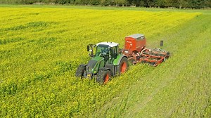 1.4K views · 53 reactions | World earth day reminds us: sustainability is key for our planet and thus for today’s agriculture. Kverneland’s u-drill with MD disc will reconcile minimum tillage with precise seed placement. ➡️to reduce soil erosion ➡️to increase soil productivity ➡️to optimize production costs ➡️to reduce fuel use | Kverneland | Facebook