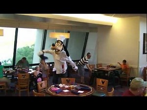 Chef Mickey's - Goofy Crazy Dance - with Mickey and Minnie, Contemporary Resort Disney World