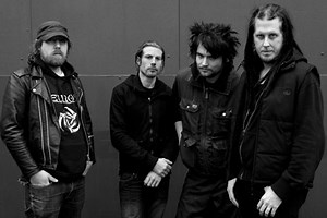 Skitsystem - Lirik Skrivet i blod, ristat i sten