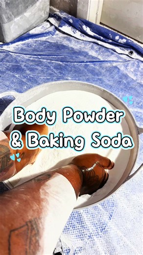 i love a nap , i wish i could be a nap 🥰 📌 body powder bs . #powderplayasmr #powderplay #asmrtiktoks #oddlysatisfyingvideo