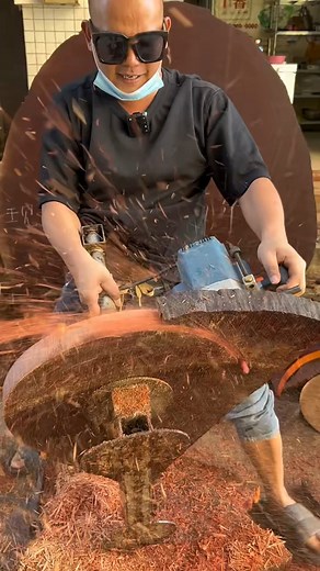 5.4M views · 13K reactions | Processing wooden cutting boards from solid wood #woodworking #woodcarving #wood #cutting | Craft 1 Minute | Facebook