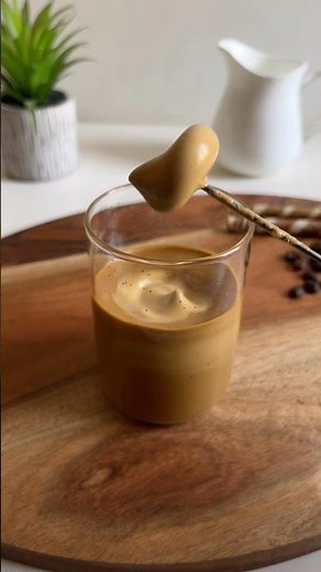 How to make Fluffy coffee using instacuppa travel frother | Instant coffee recipe | #viral #shorts