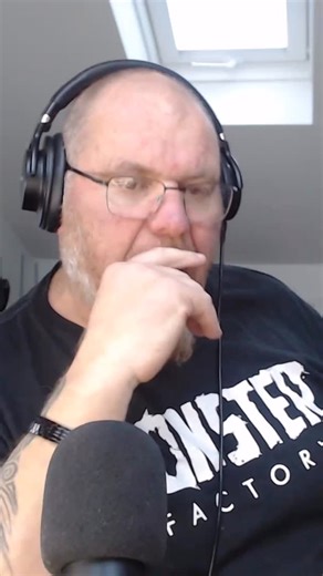 Nandrolone vs Test, which would produce more mass for you? @davecrosland_ and @scottmcnally1 on @thinkbigbodybuilding 💪👊🇬🇧🇺🇸Presented by @strom_sports_nutrition 🇬🇧🩸Get your labs done by Dave @e_valbloodanalysis #bodybuilding #bodybuildingpodcast #instagrambodybuilding #bodybuildinglifestyle #bodybuildingtips #steroids #anabolic #steroidsideeffects #testosterone #deca #nandrolone | Scott McNally