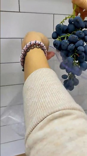 Get All Grapes Off the Stem in Seconds — No Hand Plucking
