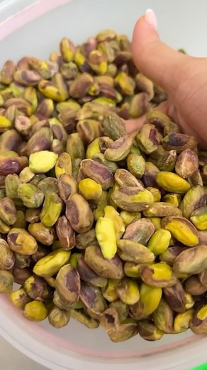 10K views · 171 reactions | Qui aime la pistache ? Pour passer commande : 0770766092 | Comme à la maison | Facebook