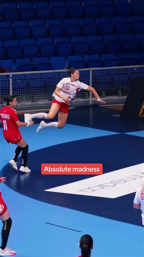 Stop what you do and watch 😳✨ #handball #håndbold #yac #ehf | handball