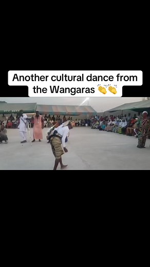The Wangara Ladies based at Kintampo under the leadership of Nana Fanyinamah lll overlord of the Wangaras in Ghana exposed another cultural moves when he attended Côte d’Ivoire 🇨🇮. #culture #wangara #fanyinama #fyp_viral_video @FANYINAMA TV🤴❤️🙏 @DIOULABA DE TENGRELA ET FIÈR