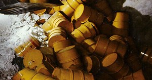 Minister urges swift recovery of radioactive waste at Asse nuclear repository