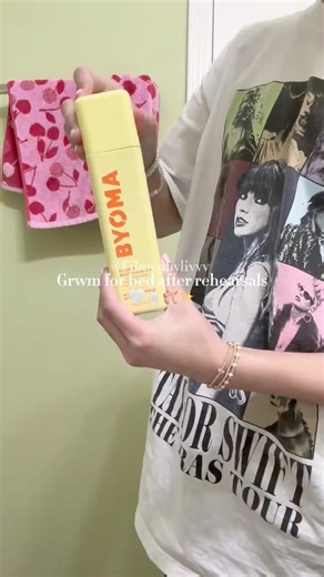 Q: what’s ur current fav TS song / album? 💗💿 • Grwm for bed after rehearsals 🤍🩰🧴✨