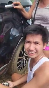 5.4M views · 81K reactions | Nabangga ko ang sasakyan ni mudra sobrang galit ang reaksyon niya, patay na dis | Matthew Rosa | Facebook